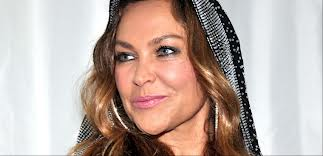 Hülya Avşar: Bakan neye bakar