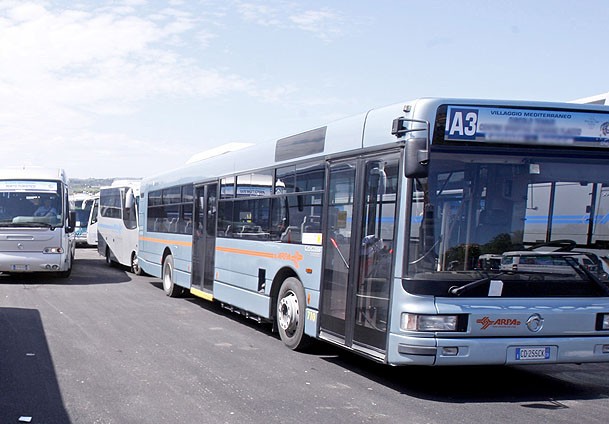 Parasızlıktan sefere çıkamadılar