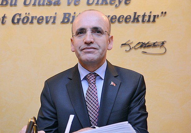 32 milyar lira alacaklıyız