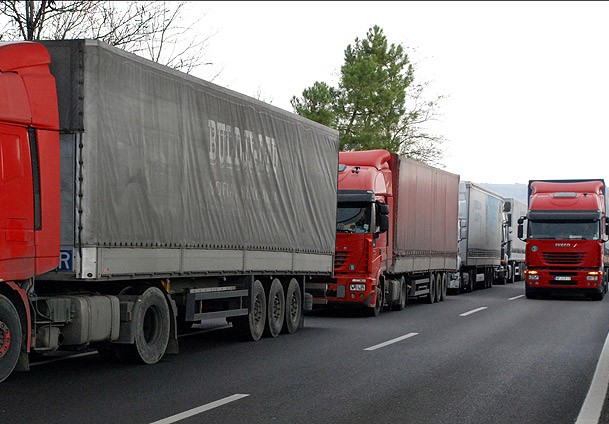 Tır krizi çözülüyor