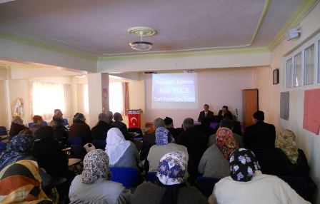 Karapınar'da umreye gideceklere seminer verildi