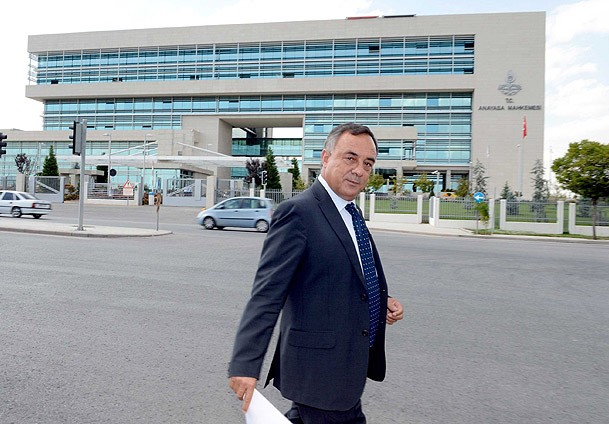 Büyükşehir Yasasına iptal istemi