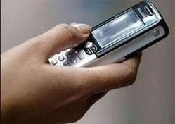 Futbolculara ait 8 adet telefon çalındı