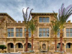 Amerika'da 500 bin şişeyle bina yapıldı