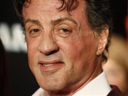 Sylvester Stallone'den saldırı silahları yasağına destek