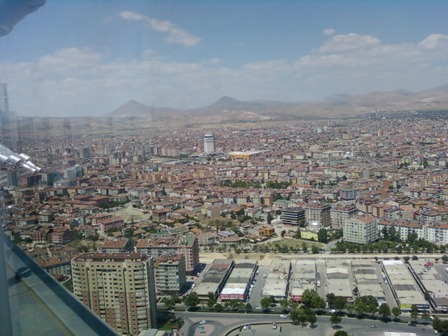 Konya'da yabancılara kaç metrekare taşınmaz satıldı?