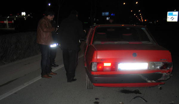 Çalıntı otomobille kaza yaptılar