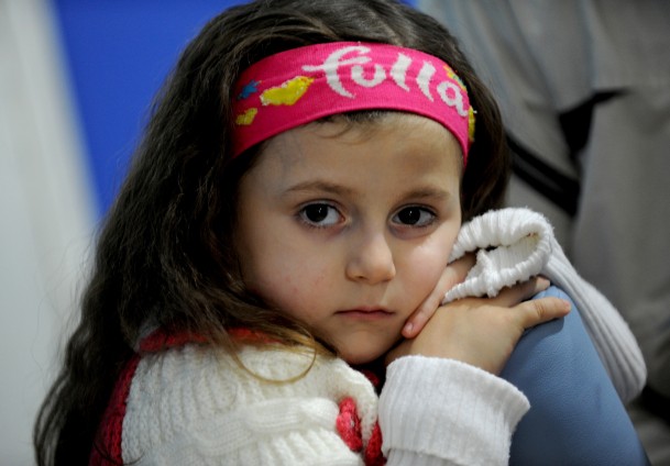 Savaş küçük Marima'nın parmaklarını aldı