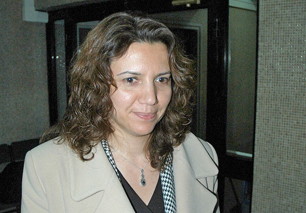 Tutuklu vekile taziye izni