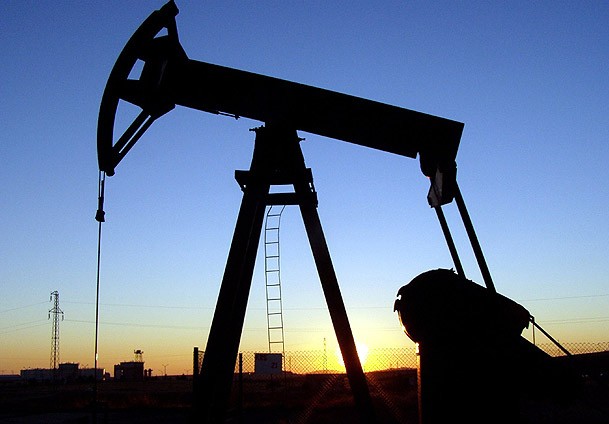 Petrolü var geliri yok