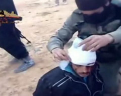 Esir askeri böyle tedavi ettiler