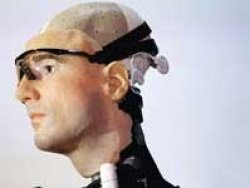 Biyonik göz görme engellilere umut ışığı oldu