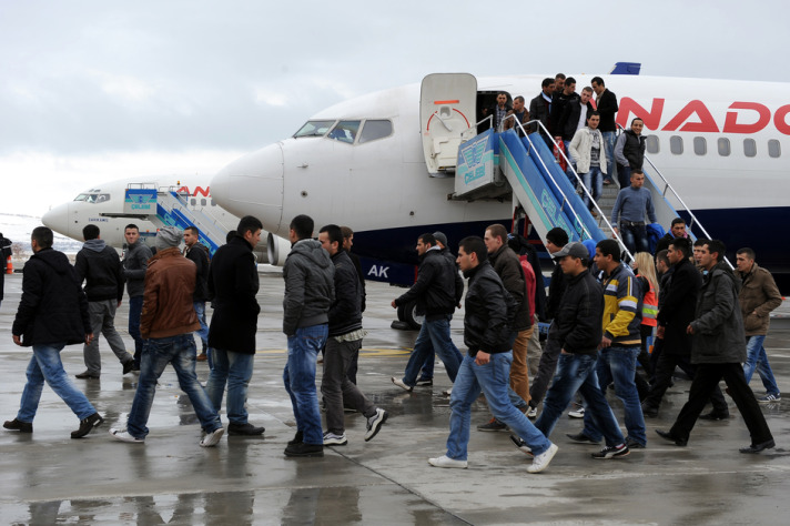 Uçakla asker sevkiyatında ilk sefer