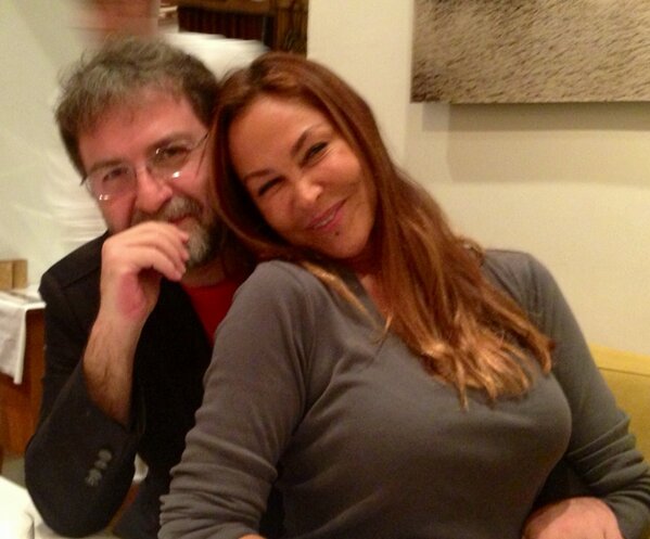 Hülya Avşar'dan Ahmet Hakan'a