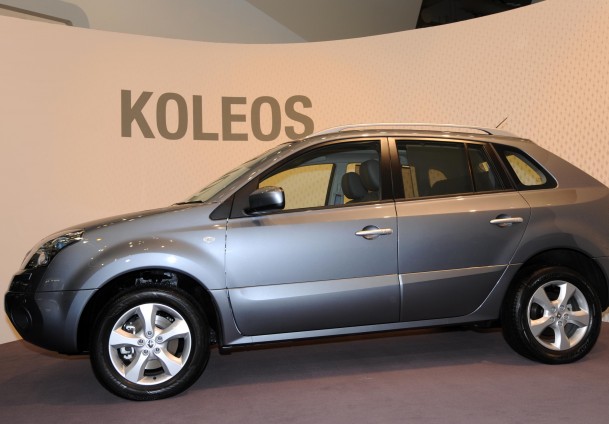 Renault Çin'deki araçlarını topluyor