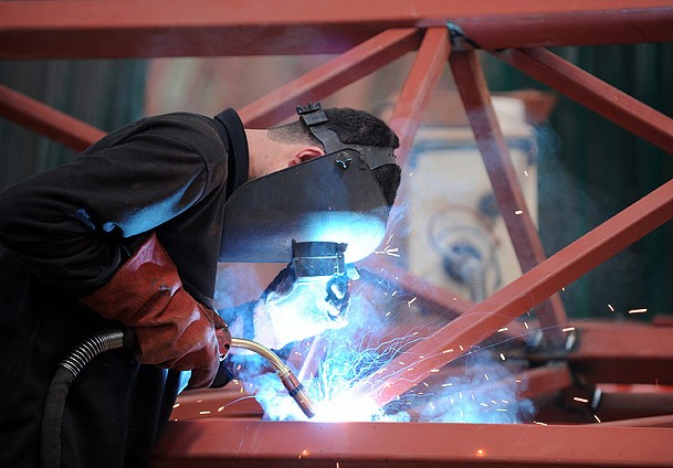 Önce akrabaya soruyorlar