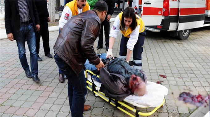 Kardeşini mezarlıkta öldürdü