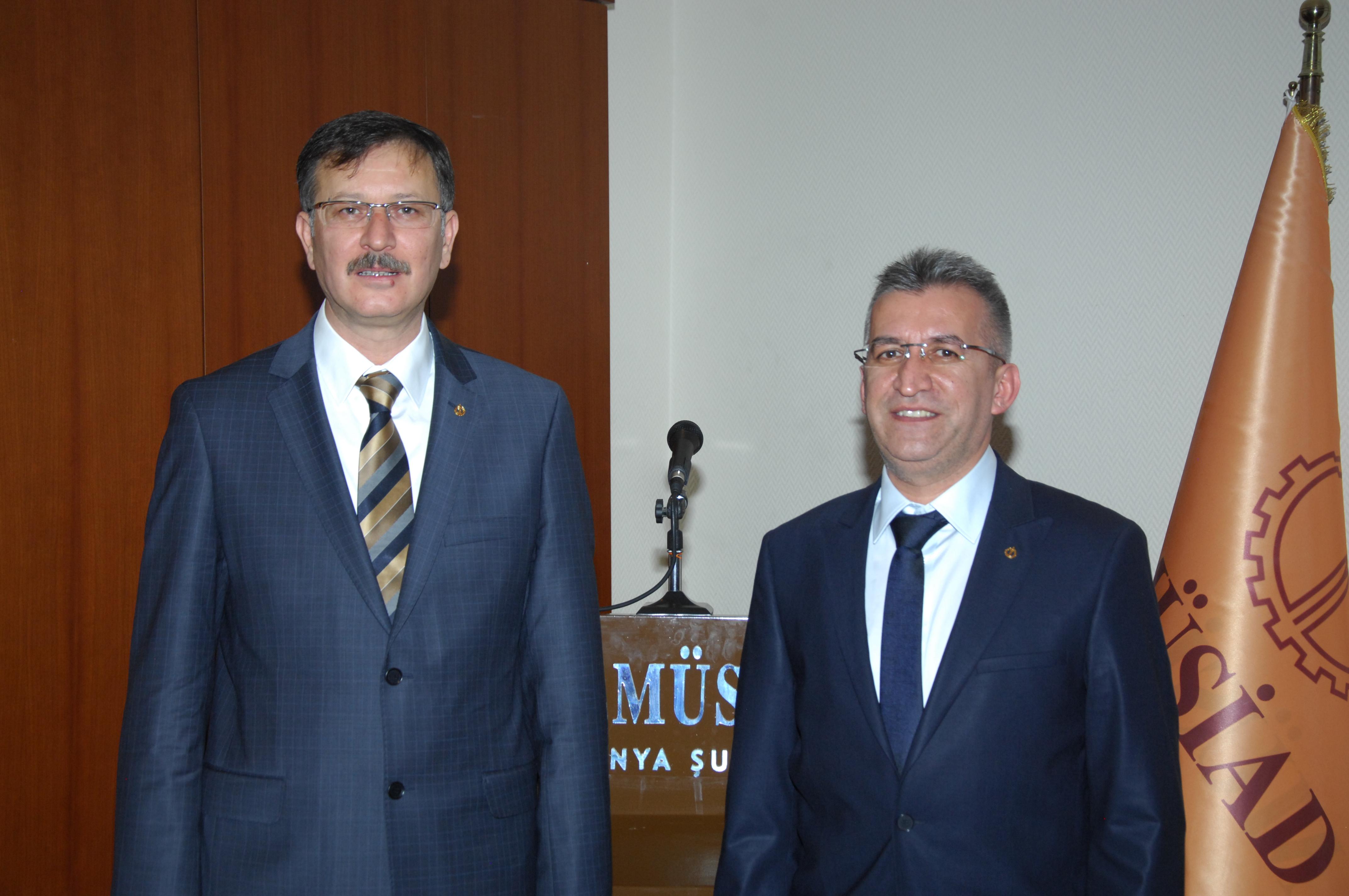 Aslan Korkmaz bayrağı Dr. Lütfi Şimşek’e devretti