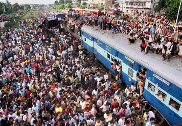 Tren istasyonunda izdiham faciası