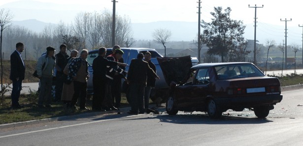 Karaman'da trafik kazası: 4 yaralı