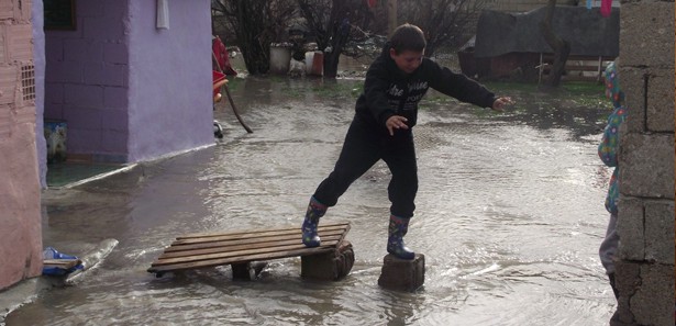 Tekirdağ'da bir mahalle su altında kaldı