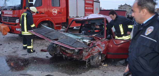 Taziye yolunda kaza: 1 ölü, 4 yaralı