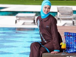 Fransa'da tesettür mayosu krizi