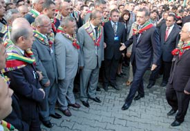 Erdoğan ile Bahçeli yan yana yürüdü