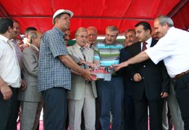 Kalfalar Pazar Marketin temeli atıldı