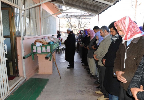 Patlamada ölen 4 Türk toprağa verildi