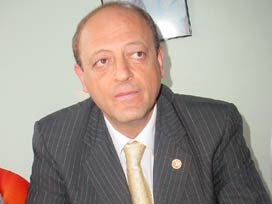 Vekile 'sokakta çöğdürme' cezası