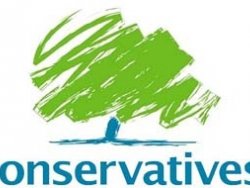 Müslümanları aşağılayan politikacı partisinden atıldı