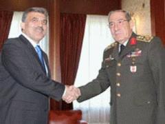 Büyükanıt Gül'le görüşüyor