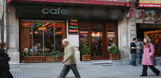 Sivas'ta okul saatinde kafelere 18 yaş sıınırı!