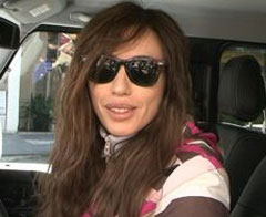 Şarkıcı Gülşen'e hırsız şoku