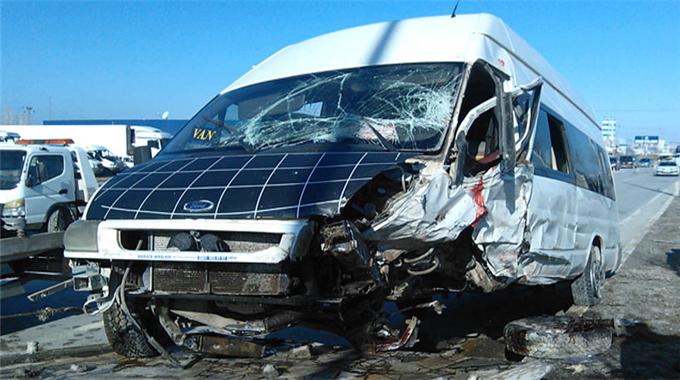 Van'da zincirleme kaza: 1 ölü, 5 yaralı