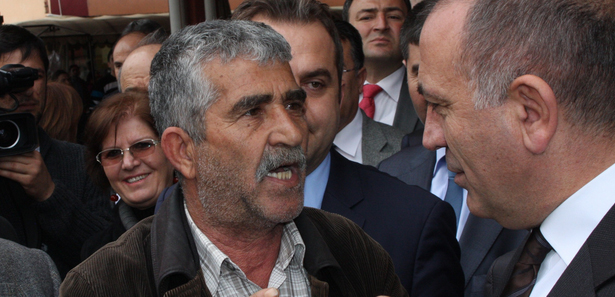 Gürsel Tekin'den çirkin benzetme