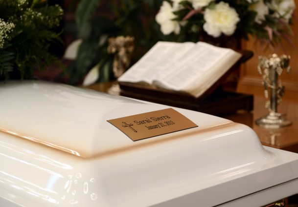 Sarai Sierra için cenaze töreni