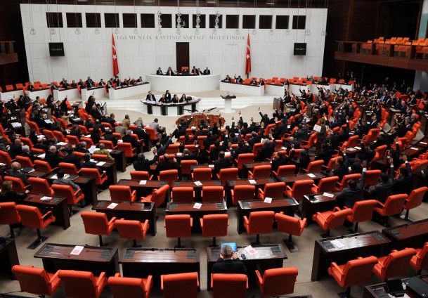 Dokunulmazlıklar 4. Yargı Paketi'ni bekliyor