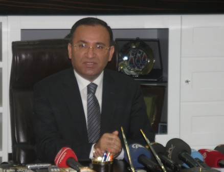 Bozdağ Başkanlık Sistemi'ni anlattı