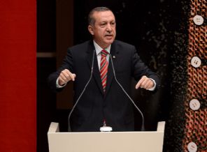 Rum Patriği: Başbakan Erdoğan'a müteşekkiriz, ama...