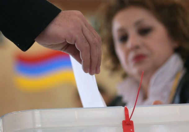 Ermenistan sandık başında