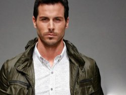 Biscolata erkeği Carlos Martin Türk dizisinde başrolde