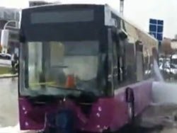 İETT otobüsündeki yolcular ölümden döndü