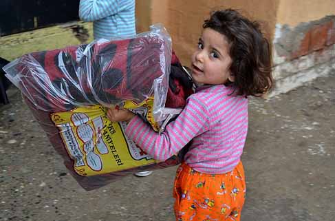 Karapınar AGD, yardımları ulaştırdı