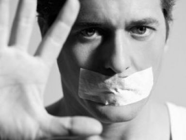 Dayak yiyen koca koruma altında