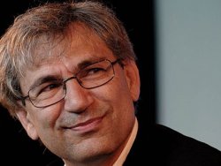 Orhan Pamuk: Ailenin idiotuydum