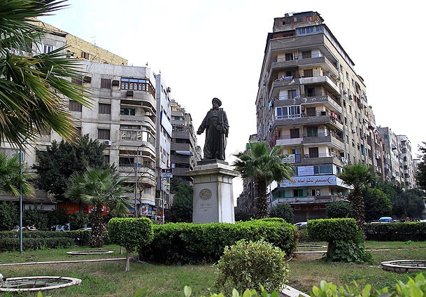 Kahire'de 'Lazoğlu' heykeli