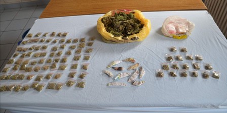 Çorap içinde uyuşturucu ele geçirildi