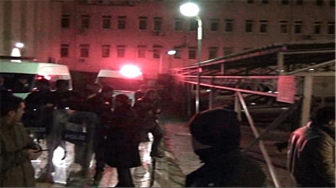 6 Öğretmen Tutuklandı